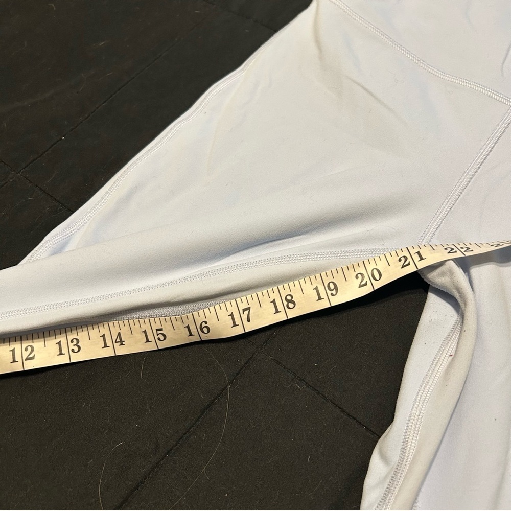 Lululemon Align High-Rise Crop 21"
Powder Blue - Picture 6 of 6